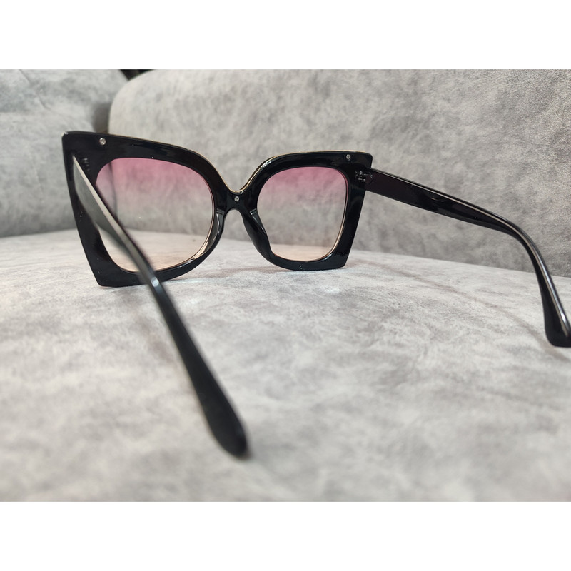 عینک آفتابی زنانه مدل کائوچو پروانه ای کد 0277