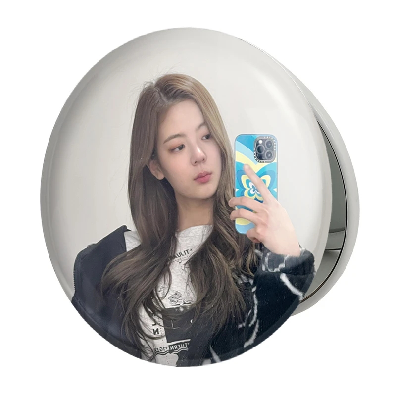 آینه جیبی خندالو طرح لیا گروه ایتزی ITZY مدل تاشو کد 20193 