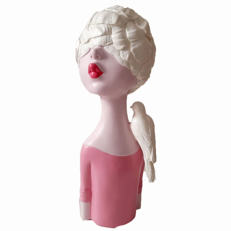 مجسمه مدل دختر گنجشکی