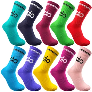 جوراب ورزشی ساق بلند زنانه مدل کش‌اسپرت بسته 10 عددی