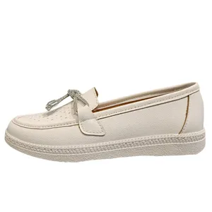 کفش روزمره زنانه مدل لندن نگین دار 