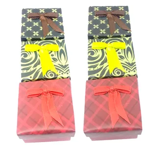 جعبه هدیه مدل پاپیون کد 01 بسته 6 عددی