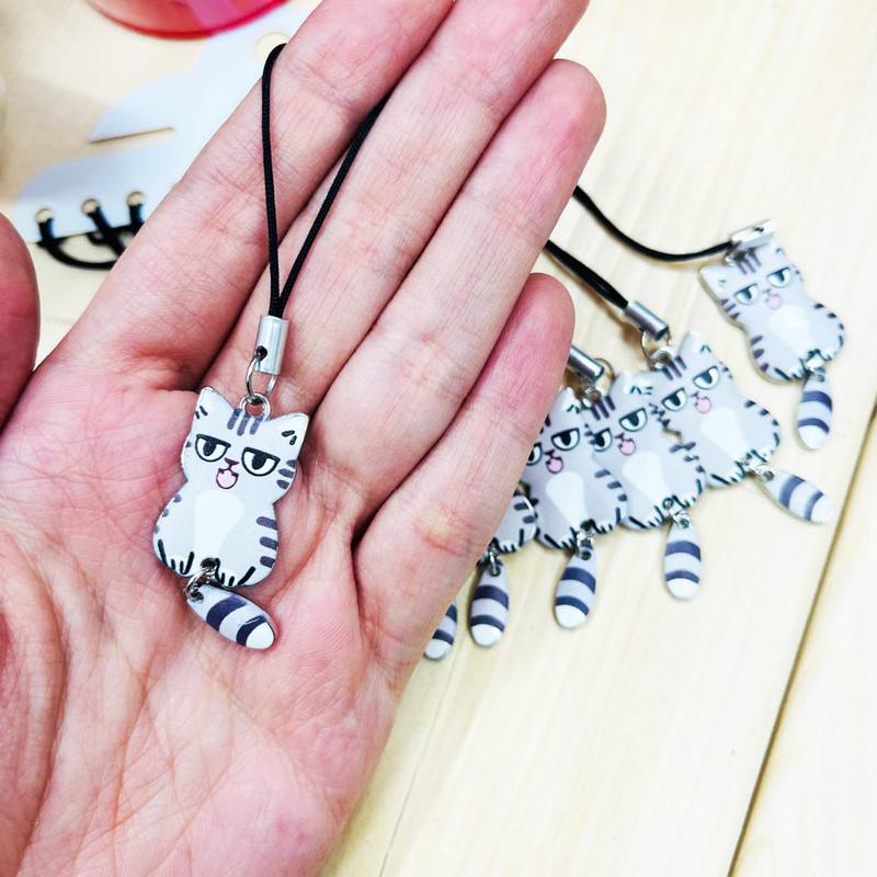 آویز موبایل مدل گربه بازیگوش کد 033