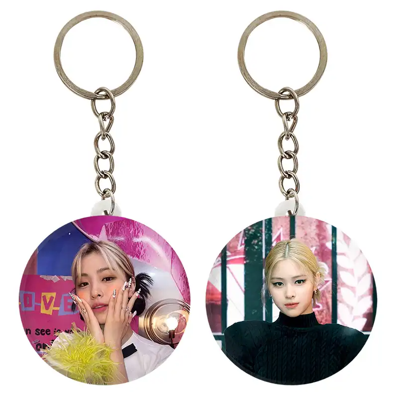 جاکلیدی خندالو مدل ریوجین گروه ایتزی ITZY کد 2018820178 مجموعه 2 عددی