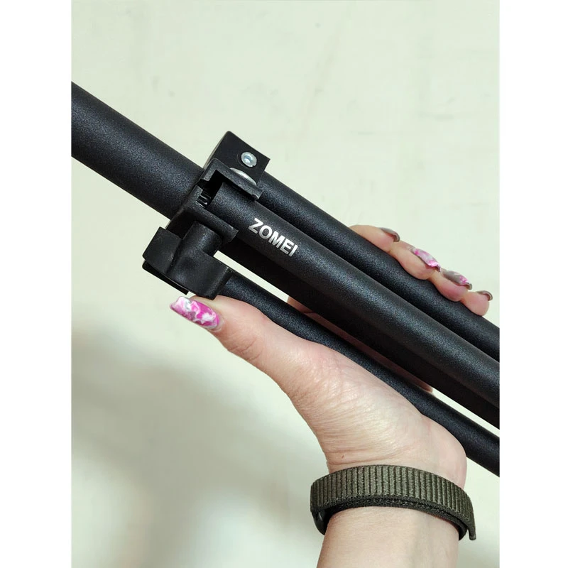 عکس شماره 11 : سه پایه نگهدارنده نور زومی مدل m3 light stand