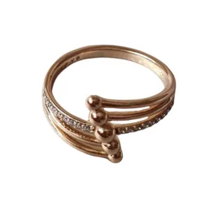 انگشتر زنانه ژوپینگ مدل دایره ای خطی نگینی