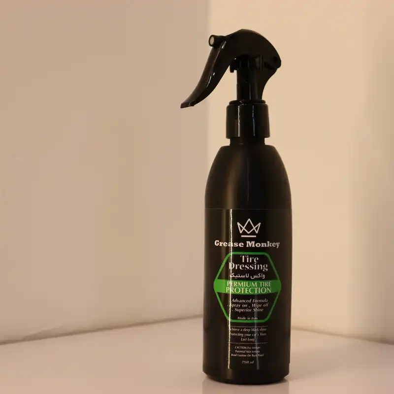 اسپری واکس لاستیک خودرو گریس مانکی مدل سیلیکونی کد 01 حجم 250 میلی لیتر