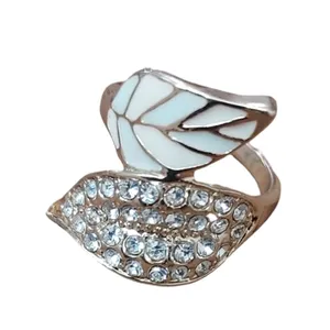 انگشتر زنانه مدل مجلل