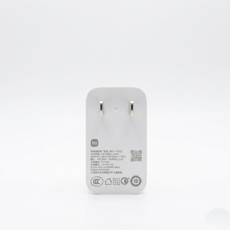 شارژر دیواری 90 وات مدل MDY-14-EC همراه کابل تبدیل USB به USB-C