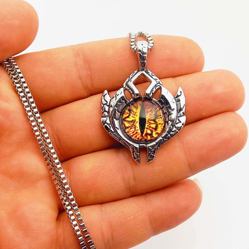 گردنبند مردانه طرح چشم مدل اسکال کد 724GAM گردنبند مردانه طرح چشم مدل اسکال کد 724GAM