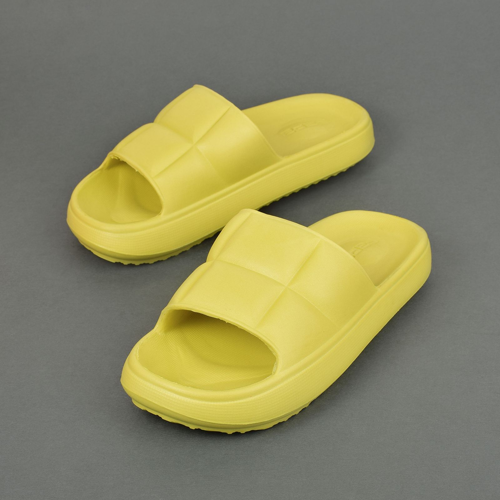 دمپایی زنانه پاپا مدل NCF.3381 - - 22