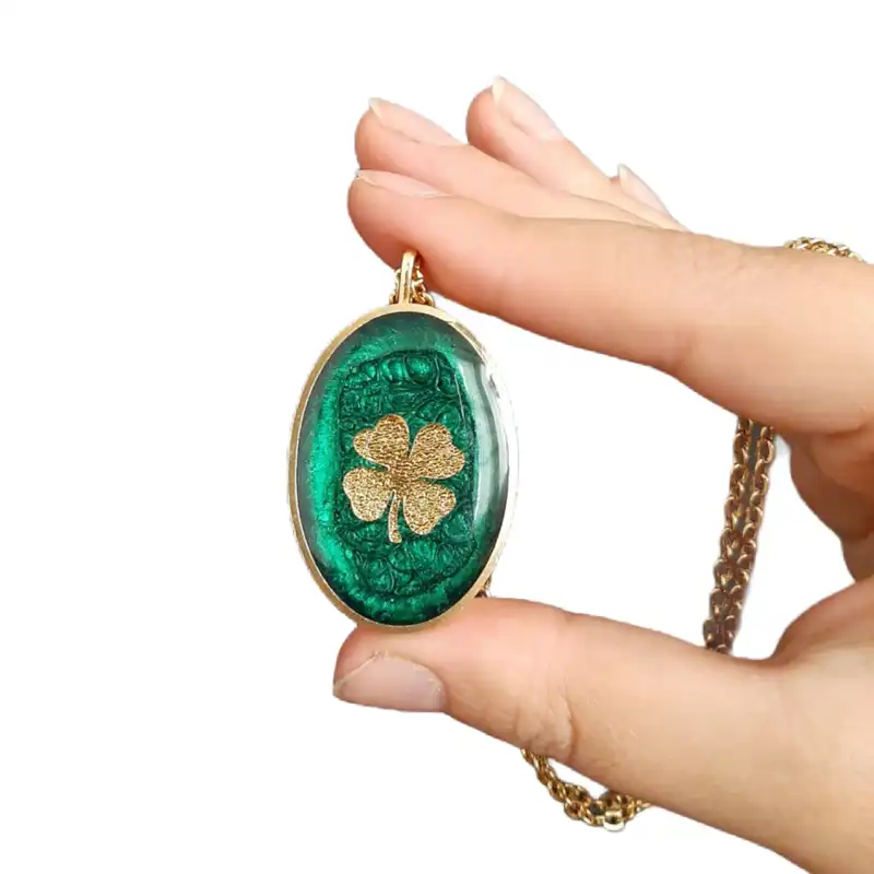 گردنبند زنانه مدل رزینی