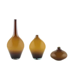 گلدان شیشه ای طرح سالونگ مجموعه سه عددی