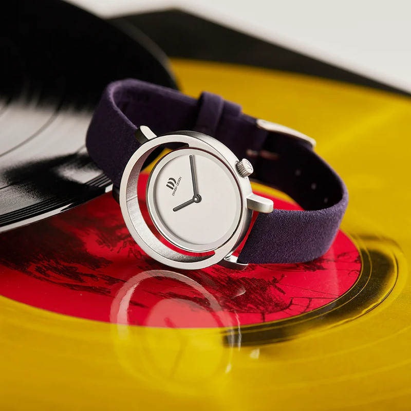 ساعت مچی عقربه‌ای زنانه دنیش دیزاین مدل IV22Q1271