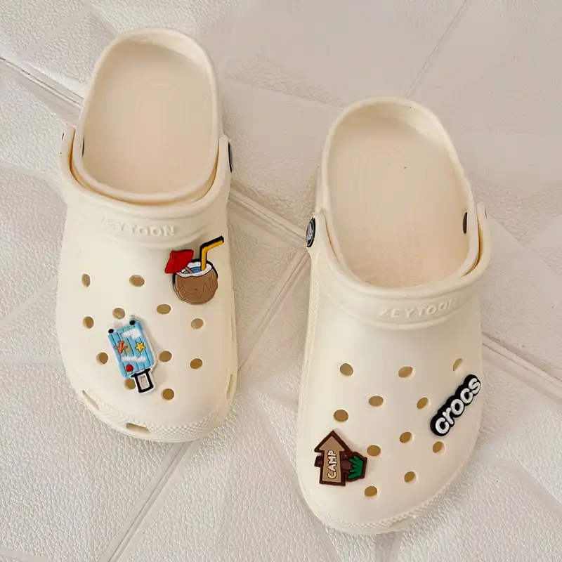 دمپایی زنانه مدل استیکری 1000001