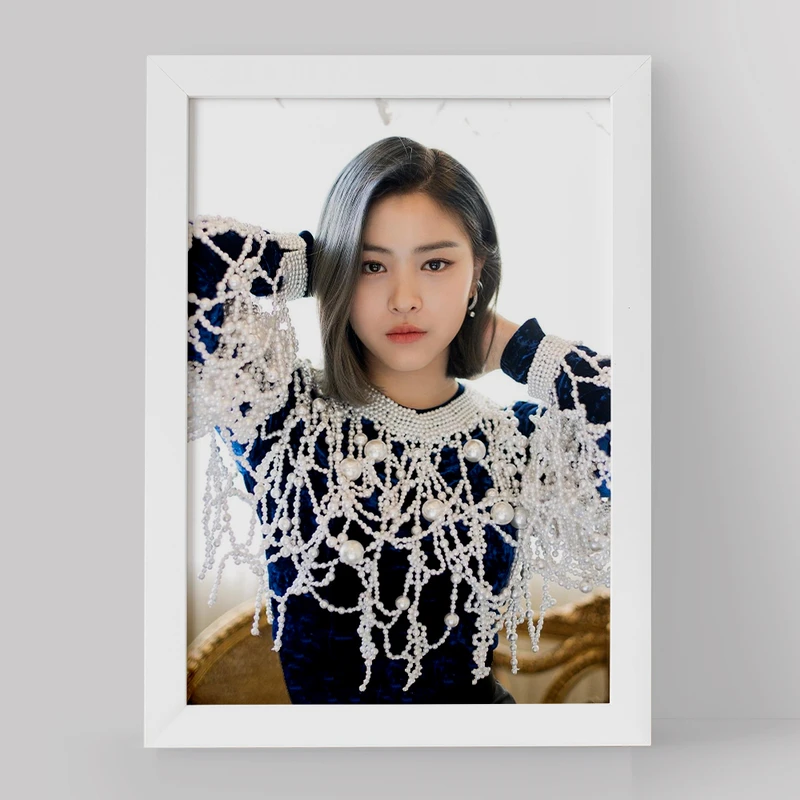 تابلو خندالو مدل ریوجین گروه ایتزی کد 12443