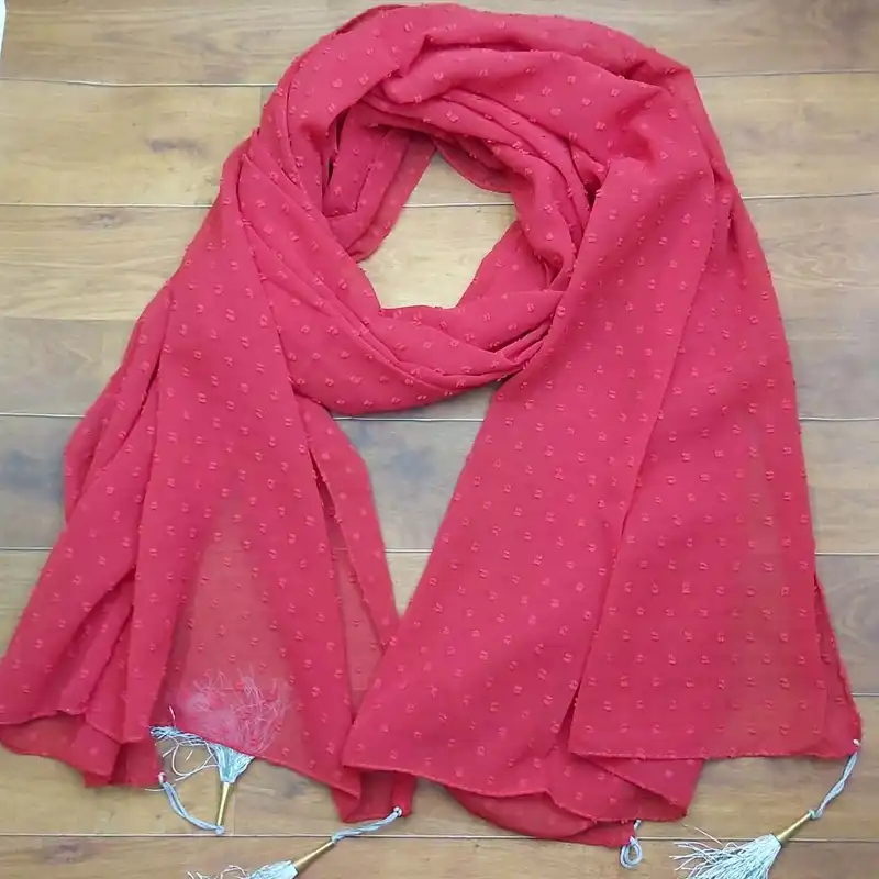 شال زنانه مدل اشکی منگوله دار