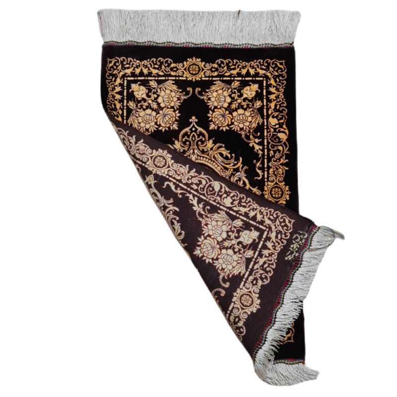 فرش دستباف نیم متری قم طرح ترنجی کد 1222