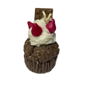 شمع دست ساز مدل کاپ کیک توت فرنگی