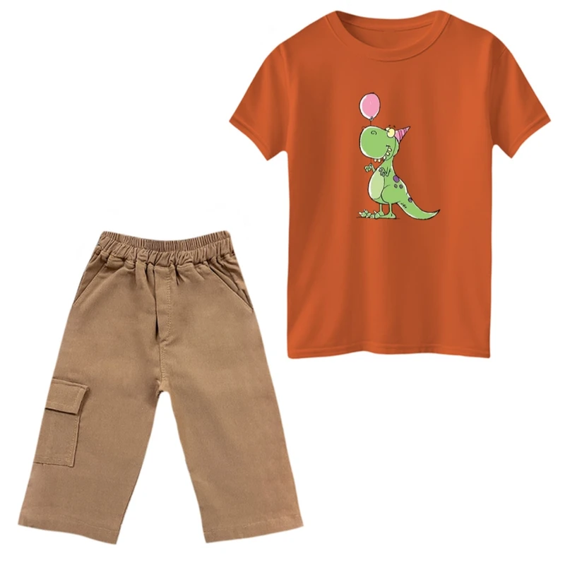 ست تی‌شرت و شلوارک پسرانه مدل دایناسور و بادکنک