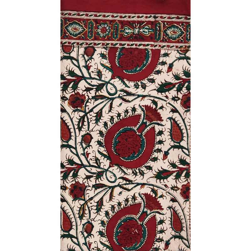 رومیزی قلمکار عطریان طرح یلدا