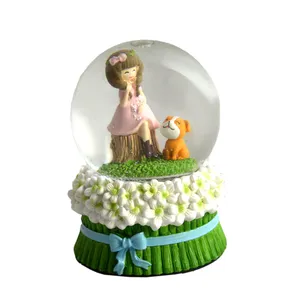 گوی موزیکال طرح دختر مهربان کد088