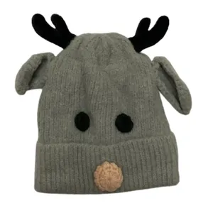 کلاه بافتنی بچگانه مدل گوزنی کد 1004