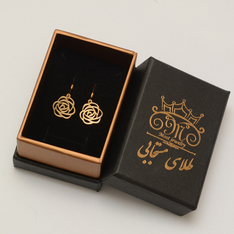 گوشواره طلا 18 عیار زنانه طلای مستجابی طرح گل رز مدل 670142 گوشواره طلا 18 عیار زنانه طلای مستجابی طرح گل رز مدل 670142