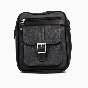 کیف دوشی چرمی طرح دکمه دار مدل F4