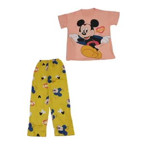 ست تی شرت آستین کوتاه و شلوار زنانه مدل 665