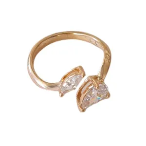 انگشتر زنانه ژوپینگ مدل دو نگینه