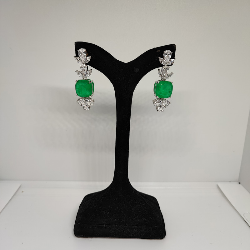 گوشواره نقره میخی زنانه مدل زمرد ترکیبی