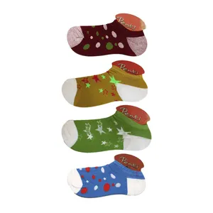 جوراب دخترانه مدل D7 مجموعه 4 عددی
