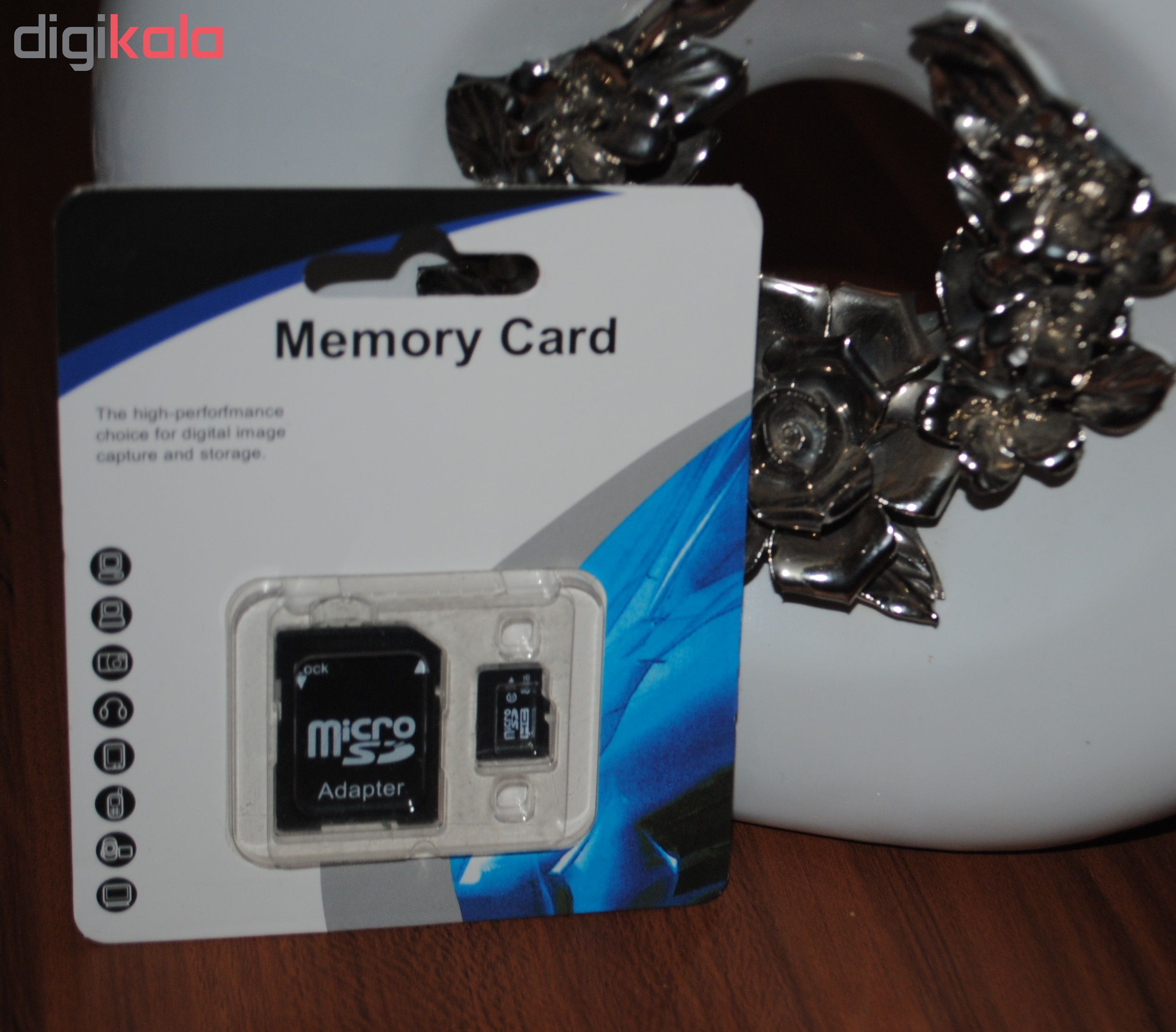 کارت حافظه microSDHC مدل DR8003 کلاس 10استاندارد HC ظرفیت 32 گیگابایت وکیوم آبی به همراه آداپتور SD