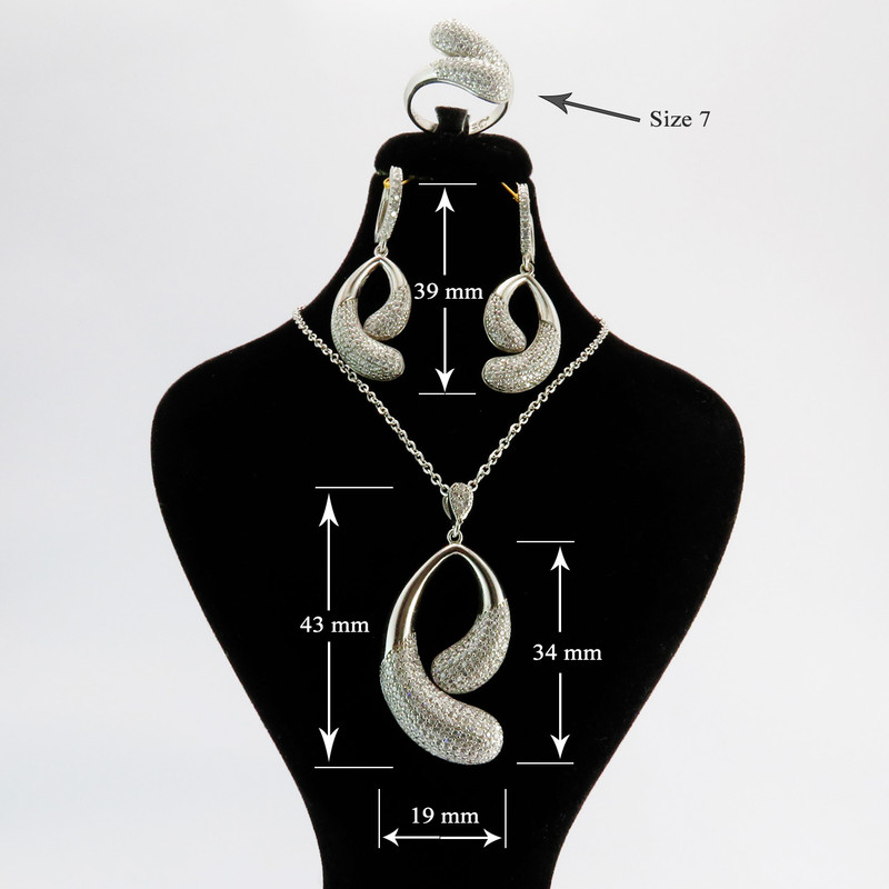 نیم ست نقره زنانه کد AV070-1 نیم ست نقره زنانه کد AV070-1