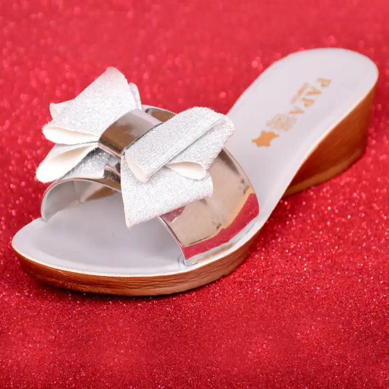 دمپایی زنانه پاپا مدل  S.L.V.2.1.3.7