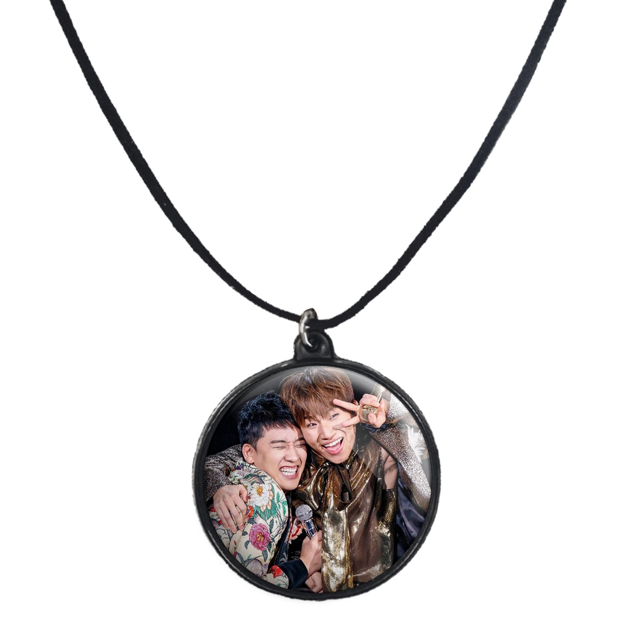 گردنبند پرمانه طرح گروه موسیقی BIG BANG کد pmb.15095 مدل دو طرفه