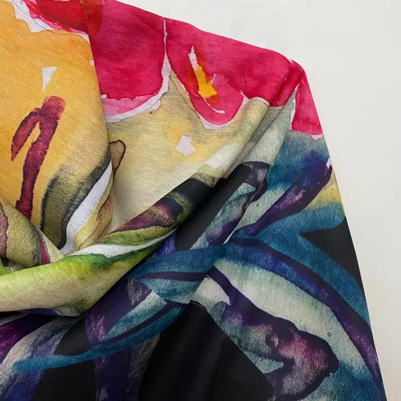 روسری زنانه مدل نخی چهارفصل قواره بزرگ کد 1221