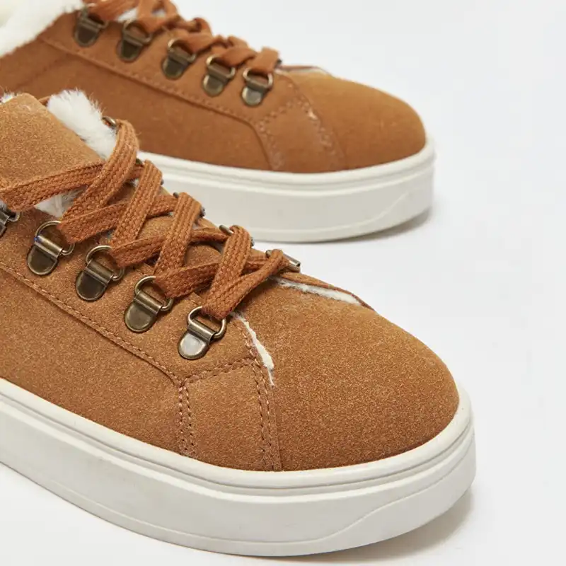 کفش روزمره زنانه ال سی وایکیکی مدل اسنیکر