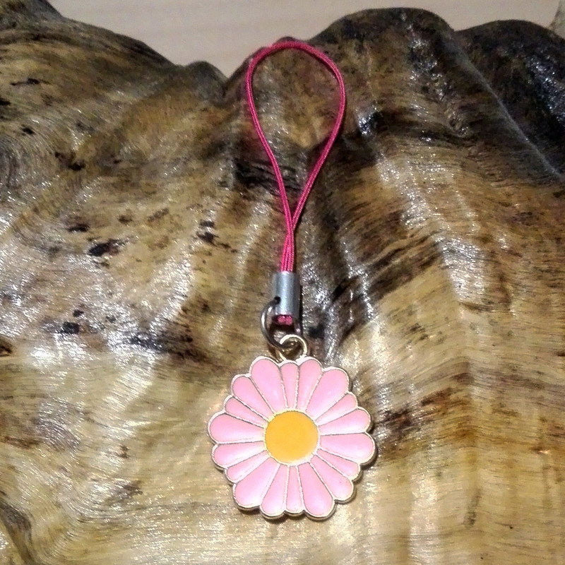 آویز موبایل مدل بابونه