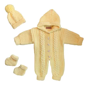 ست 3 تکه لباس بافتنی نوزاد کد 4646