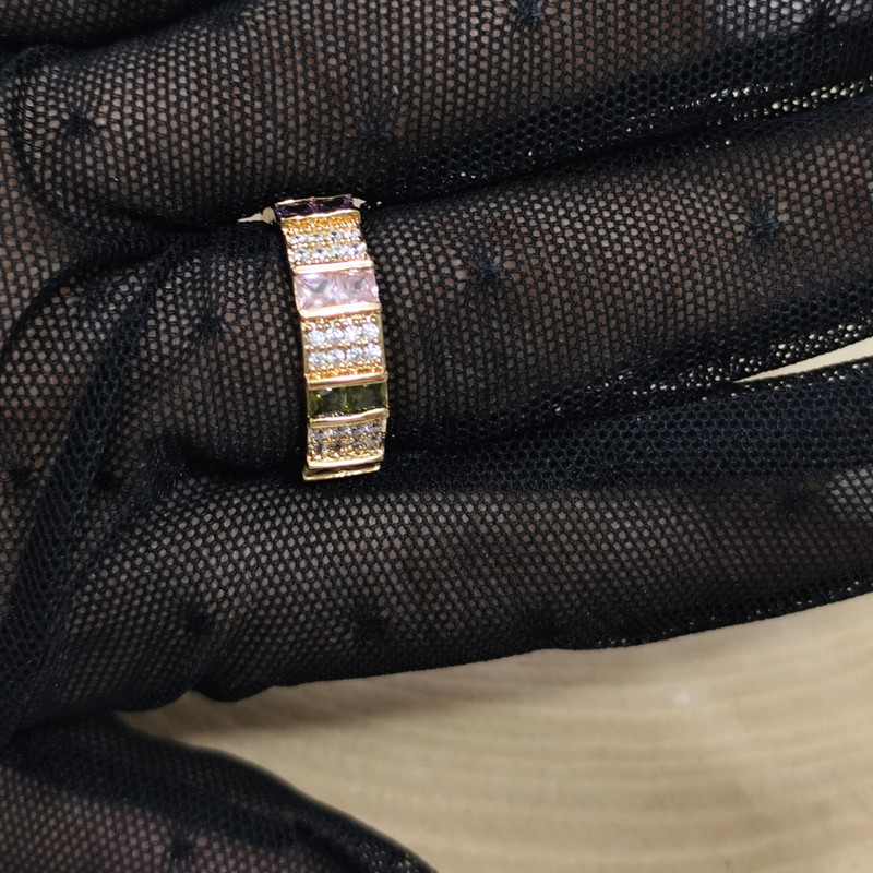 انگشتر زنانه مدل حلقه نگینی