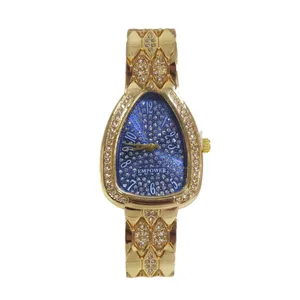 ساعت مچی عقربه ای زنانه مدل نگین‌دار کد 01