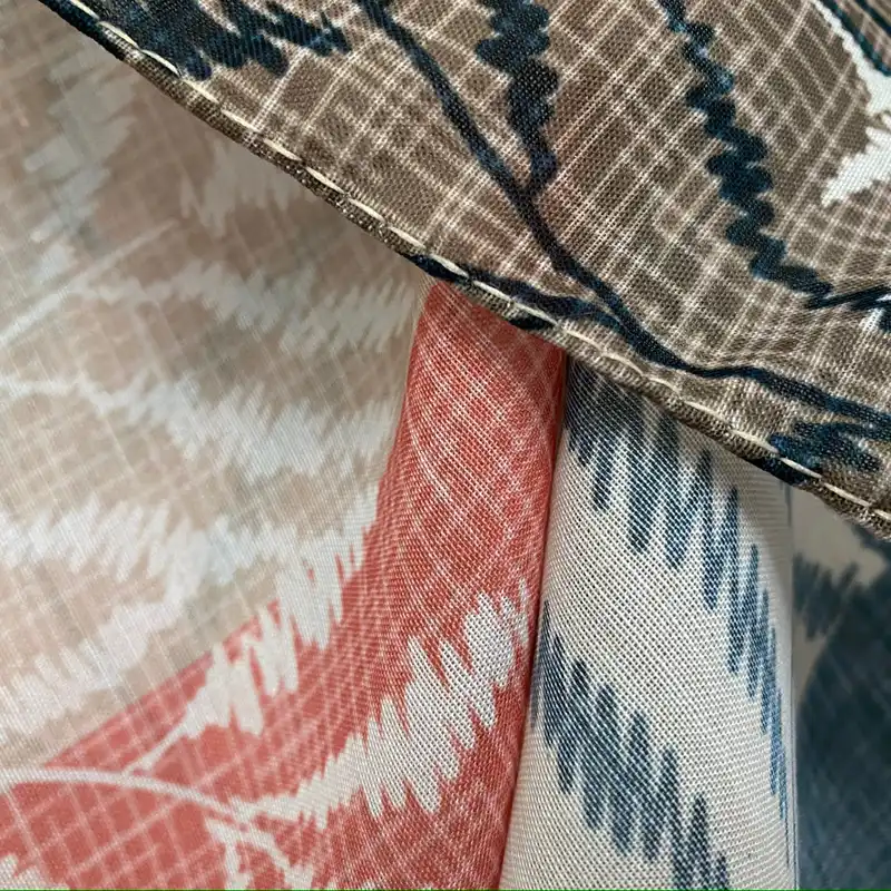 روسری زنانه مدل نخ اسپان منگوله دار کد A005