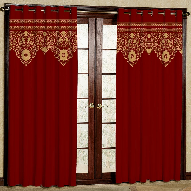 پرده مدل طرح دار مخمل پانچی کد 4135 سایز 200x140 سانتی متر