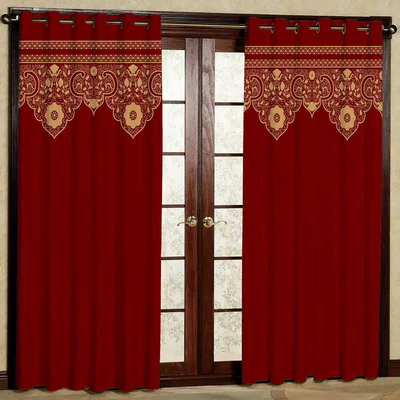 پرده مدل طرح دار مخمل پانچی کد 4135 سایز 200x140 سانتی متر