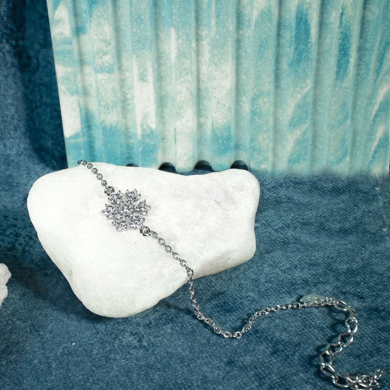 دستبند نقره زنانه مدل دانه برف AMT_D056