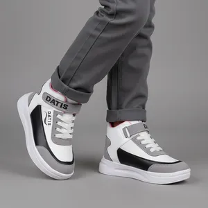 نیم بوت پسرانه داتیس مدل BK.WH.3532