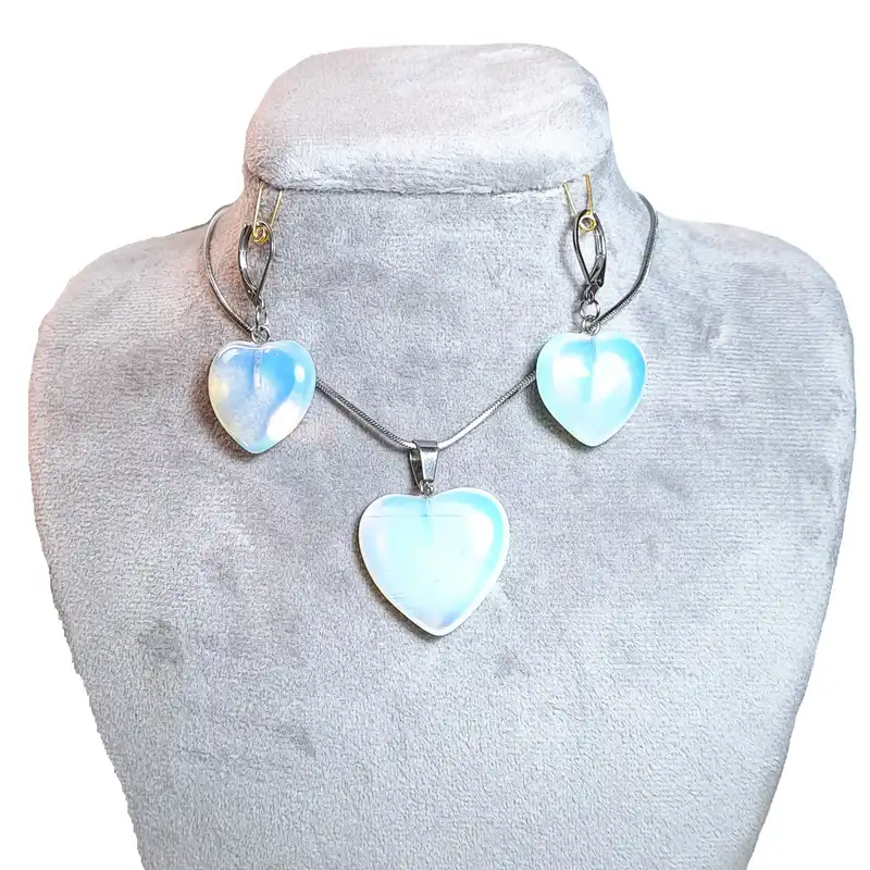 نیم ست زنانه مدل قلبی سنگ اوپال