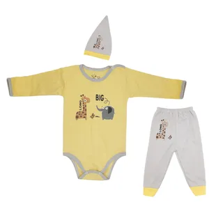 ست 3 تکه لباس نوزادی مدل زرافه کد 04